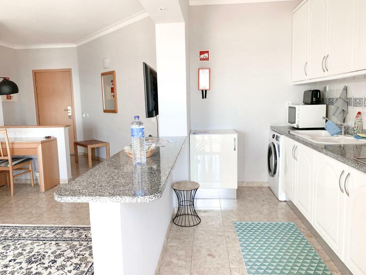 Panoramic Apartment In Portimao: Ocean View, Wifi ภายนอก รูปภาพ